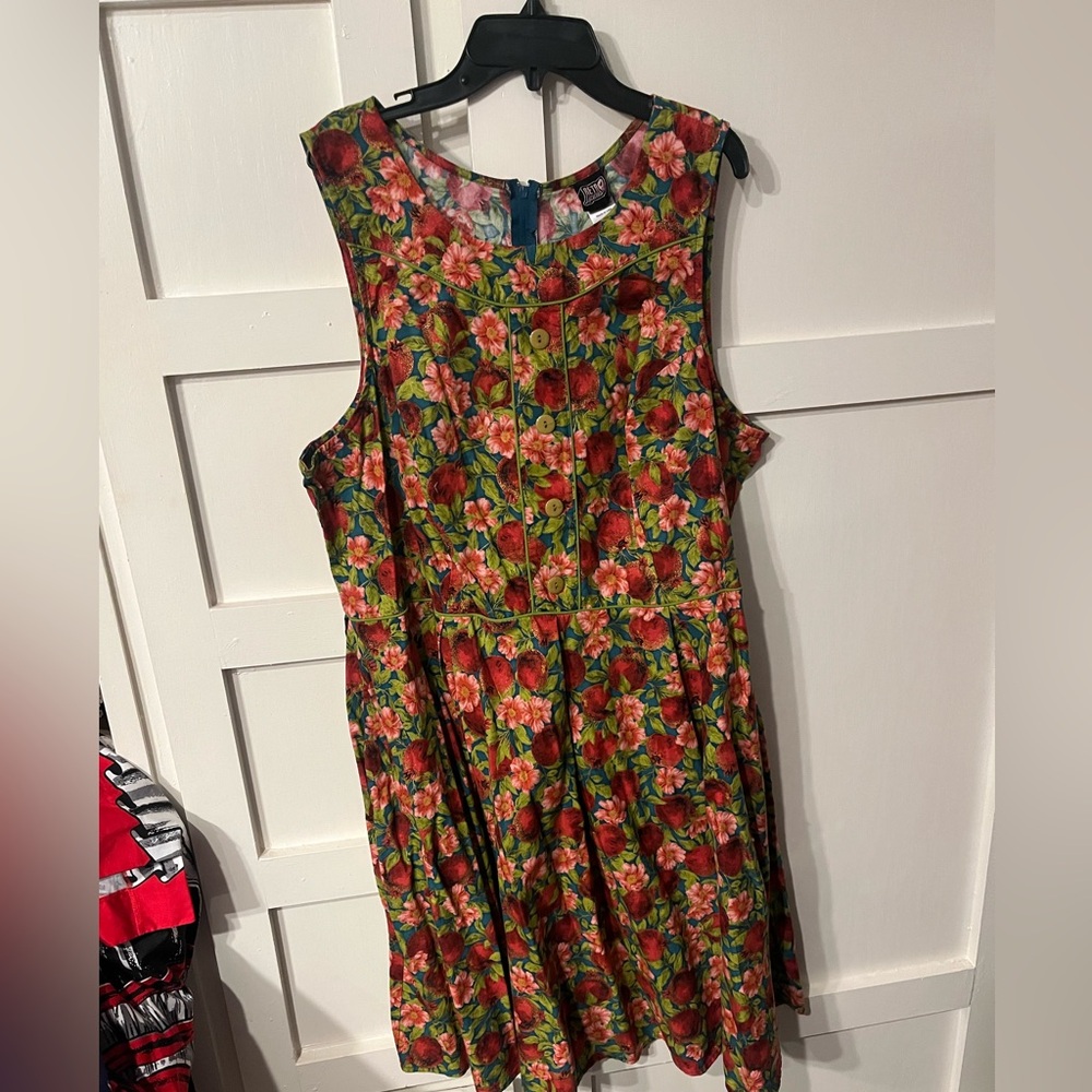 EUC.  Retrolicious Elizabeth Dress. 2X.